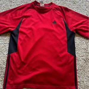 Medium shirt in red